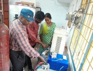 Commissioning an electrolyser unit with faculty members