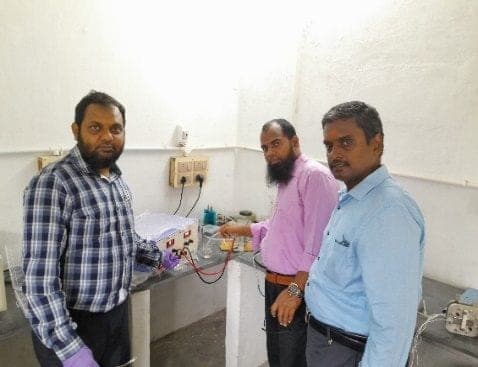 Fuel cell test rig with instrumentation